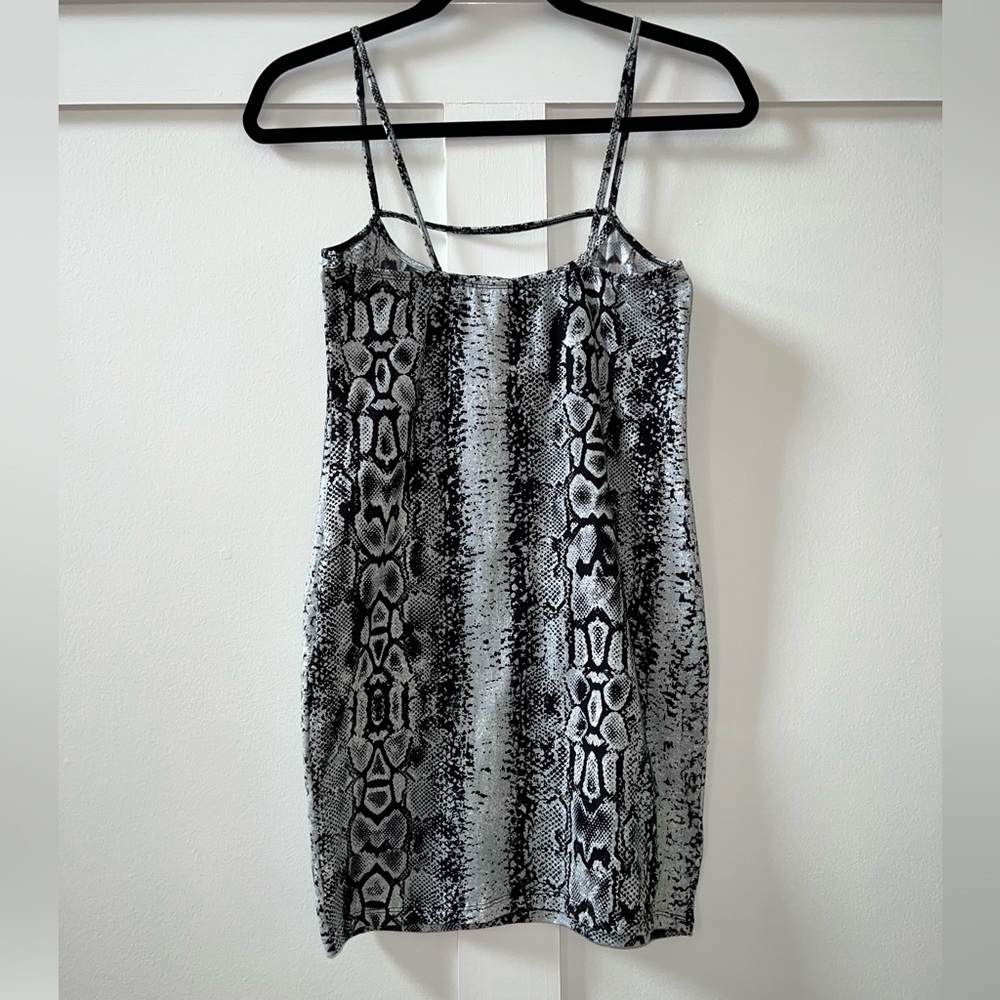 Motel Rocks Dress - Picture 3 of 3